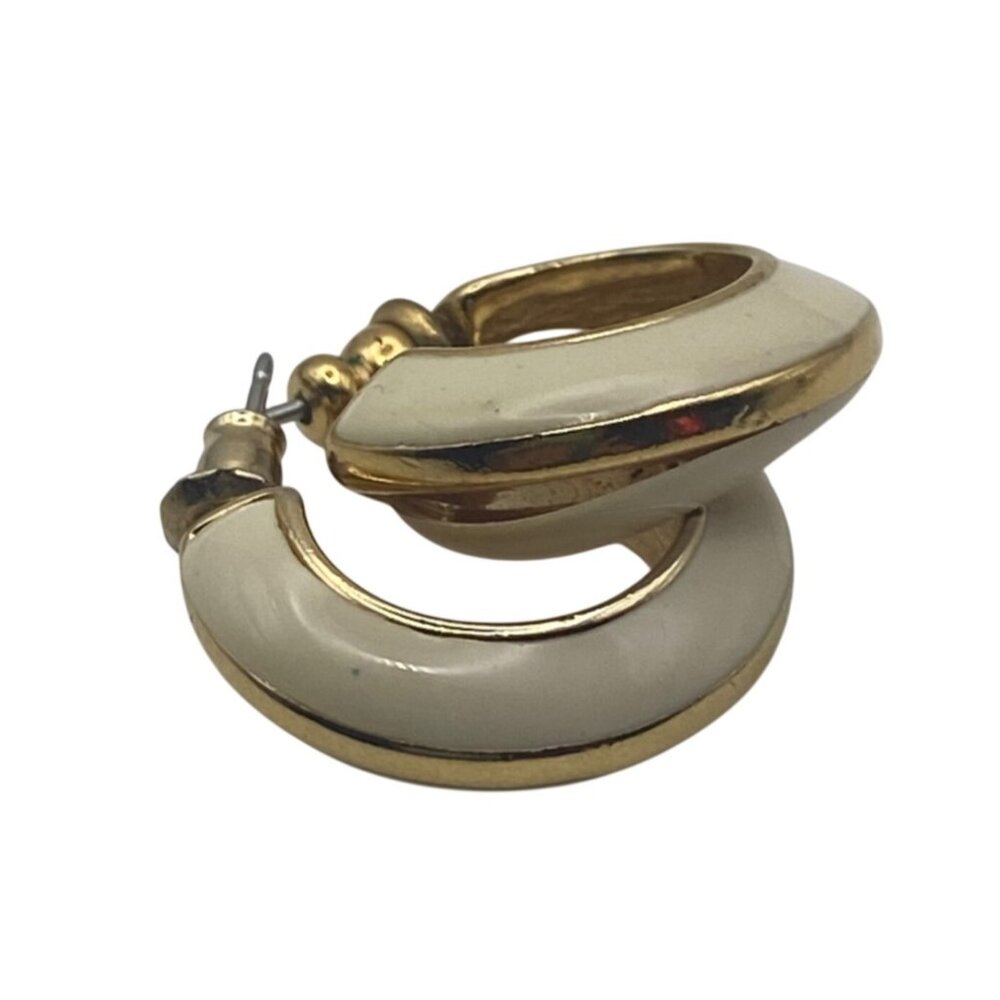 Vintage Trifari Ivory Gold-Tone Hoop Earrings Pierced Classic Puffy Corpcore - Picture 3 of 11